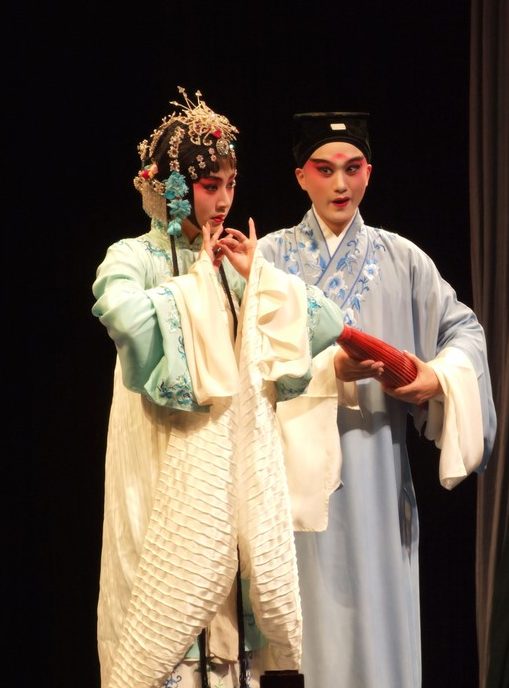 拜月记——踏伞