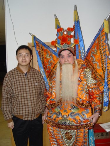 2005年11月26日晚于紫金大戏院后台